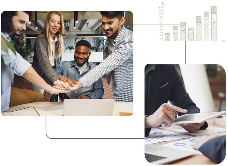 Los colegas juntan para Coaching para empresas en Barcelona, y las manos en un gesto de trabajo en equipo junto a una computadora portátil; otra persona revisa gráficos en una tableta cercana.